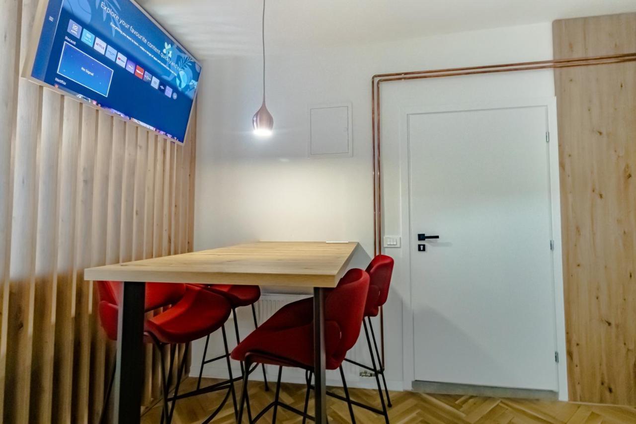 Tkalcha Studio Deluxe Zagreb Exterior photo