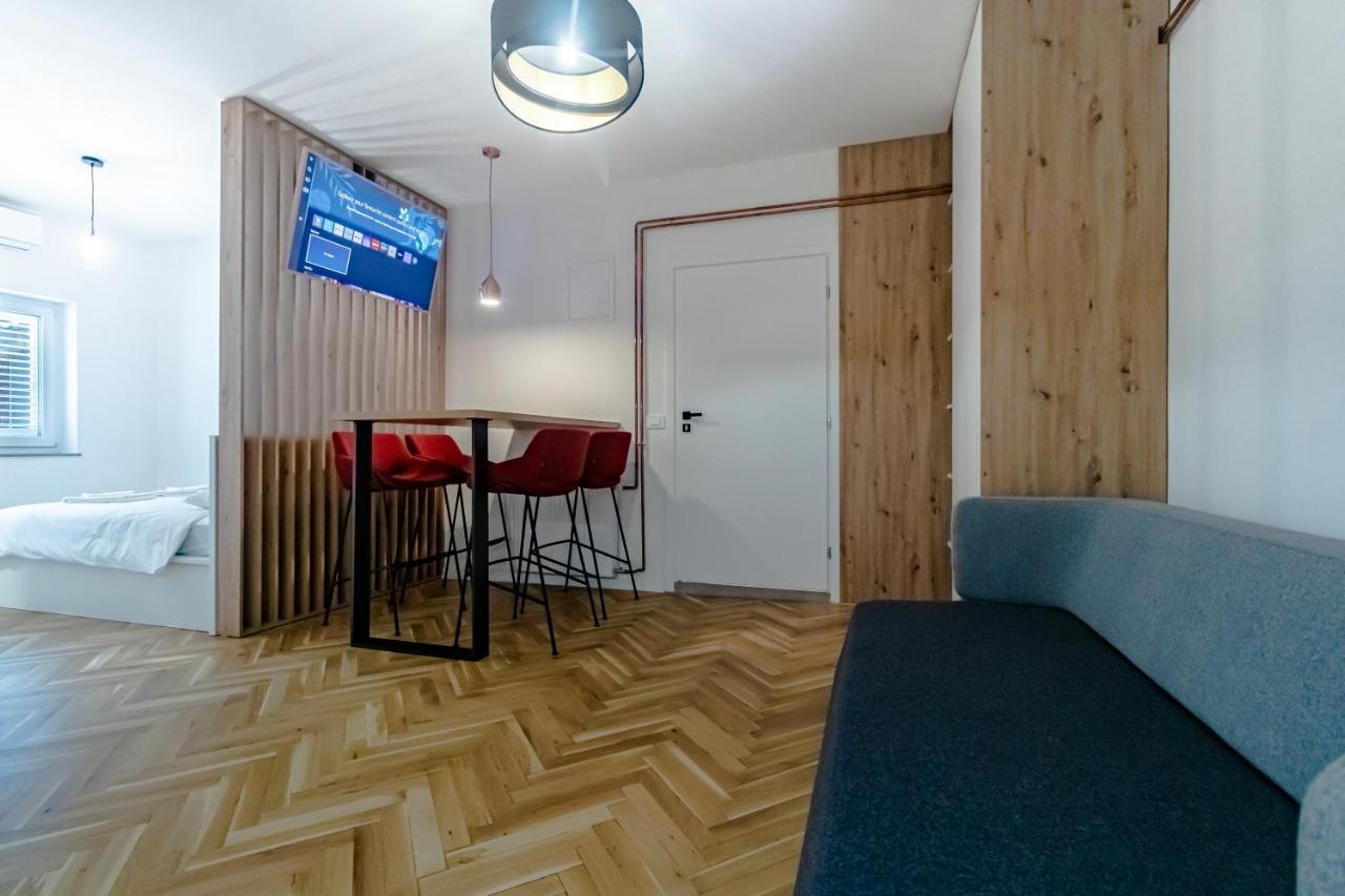 Tkalcha Studio Deluxe Zagreb Exterior photo